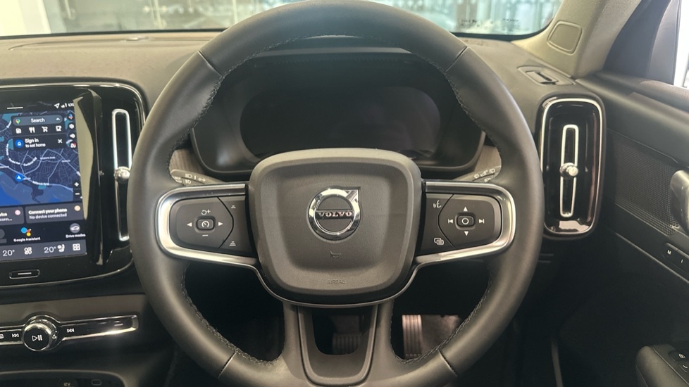 Used Volvo XC40 2025 for sale - 77653618: Photo 7