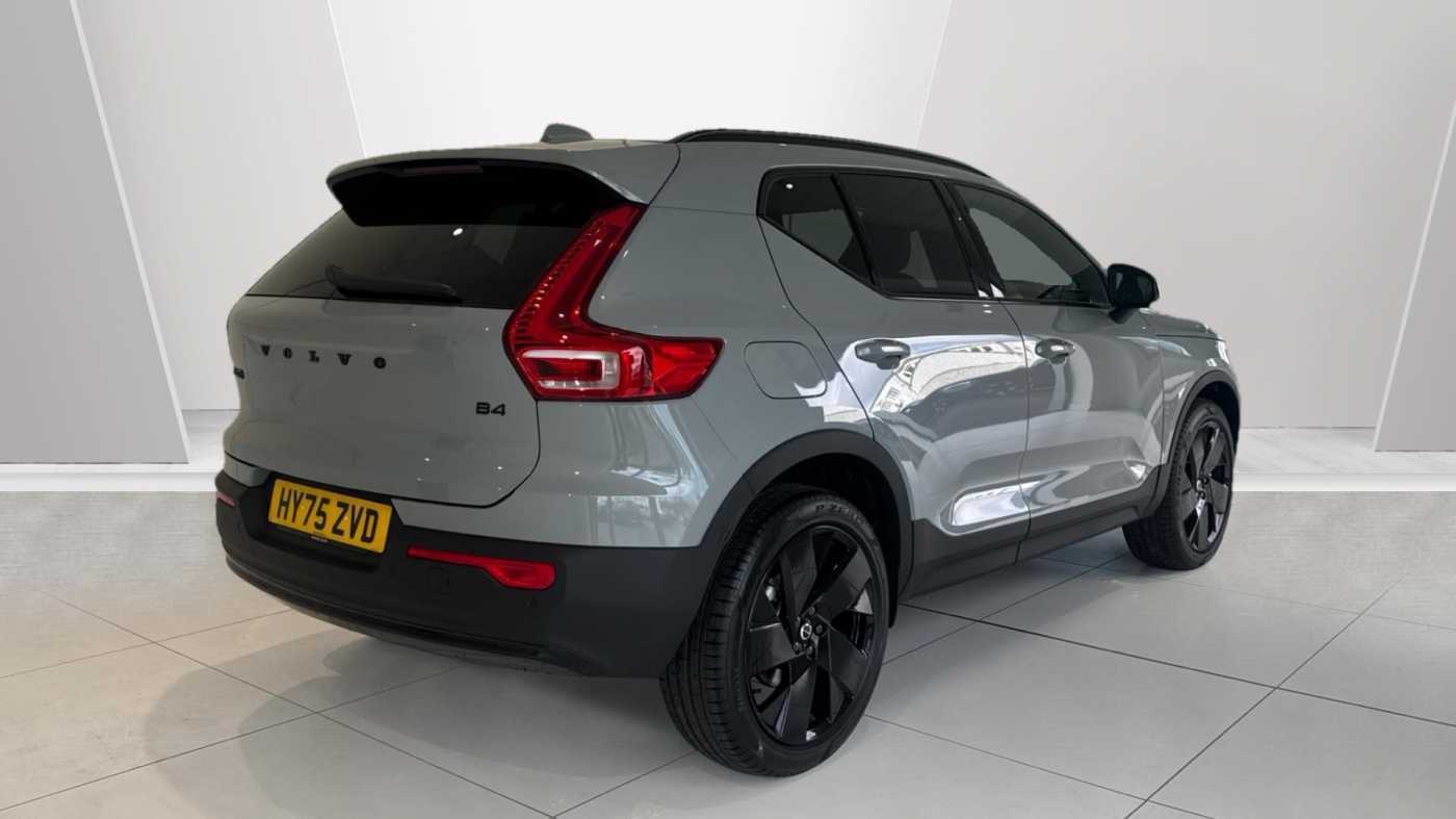 Used Volvo XC40 2025 for sale - 77778984: Photo 2