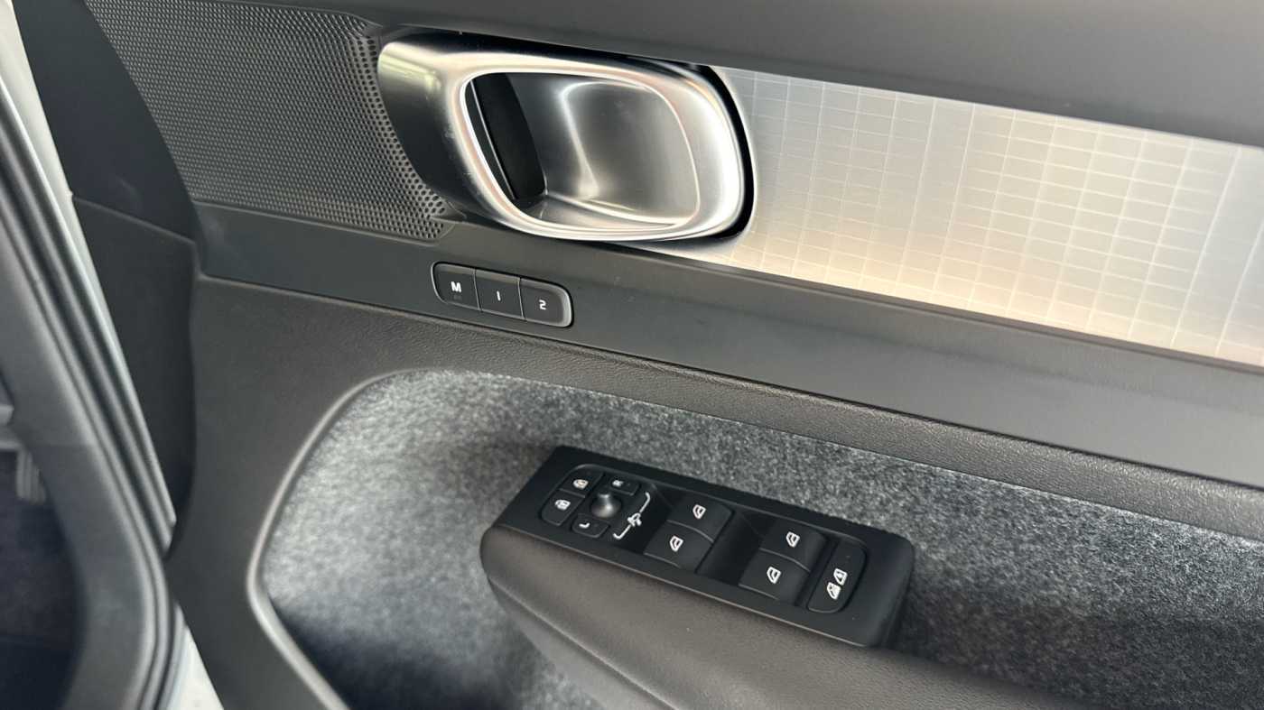 Used Volvo XC40 2025 for sale - 77778984: Photo 24