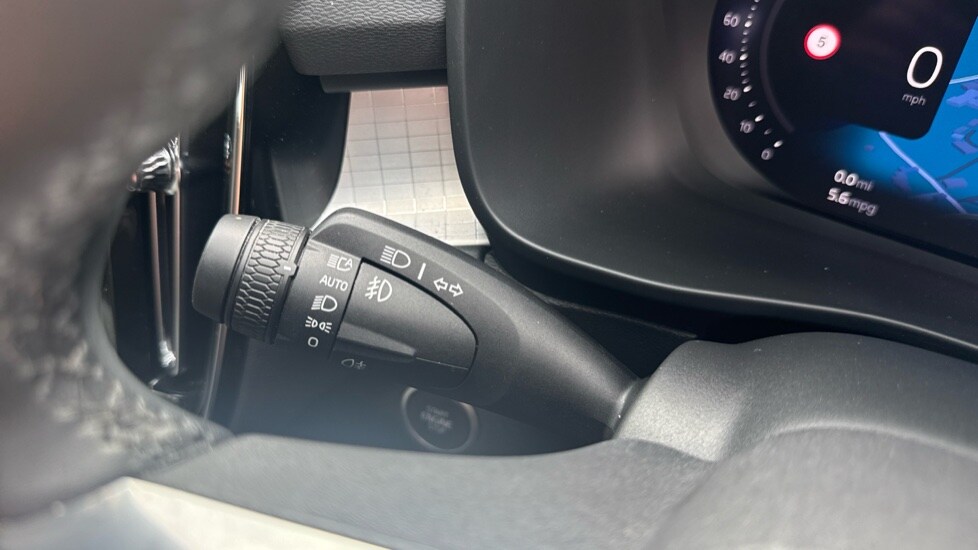 Used Volvo XC40 2023 for sale - 78209722: Photo 18