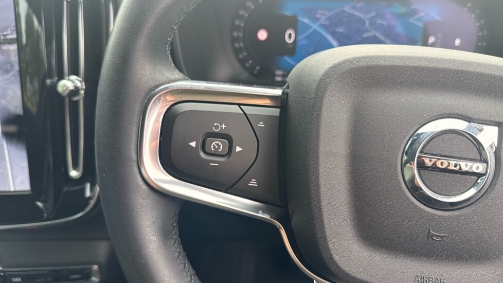 Used Volvo XC40 2023 for sale - 78209722: Photo 19