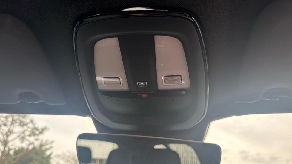 Used Volvo XC40 2023 for sale - 78209722: Photo 25