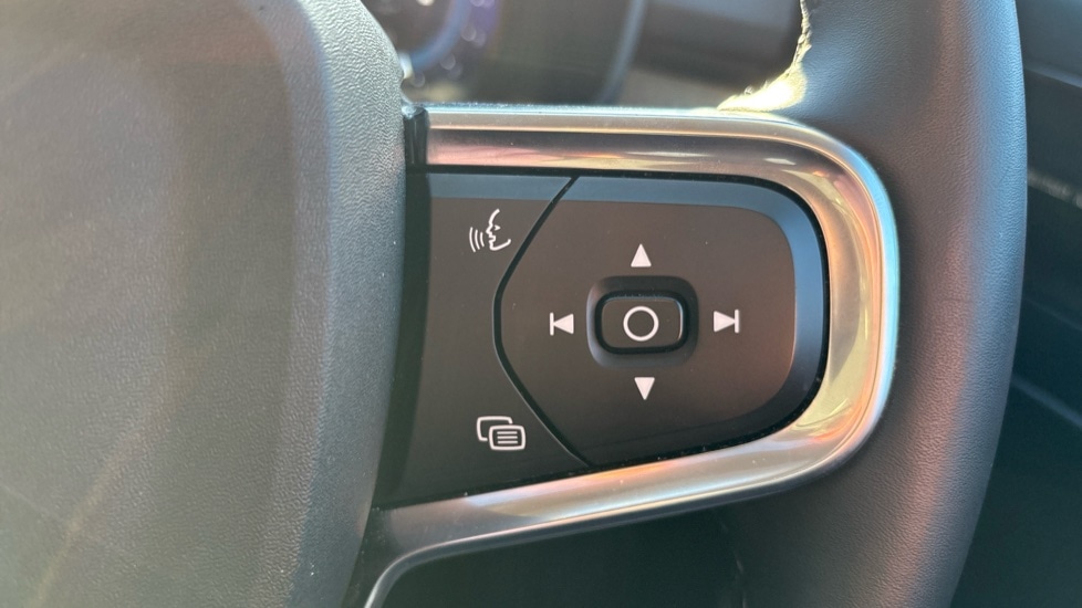 Used Volvo XC40 2024 for sale - 77157746: Photo 21