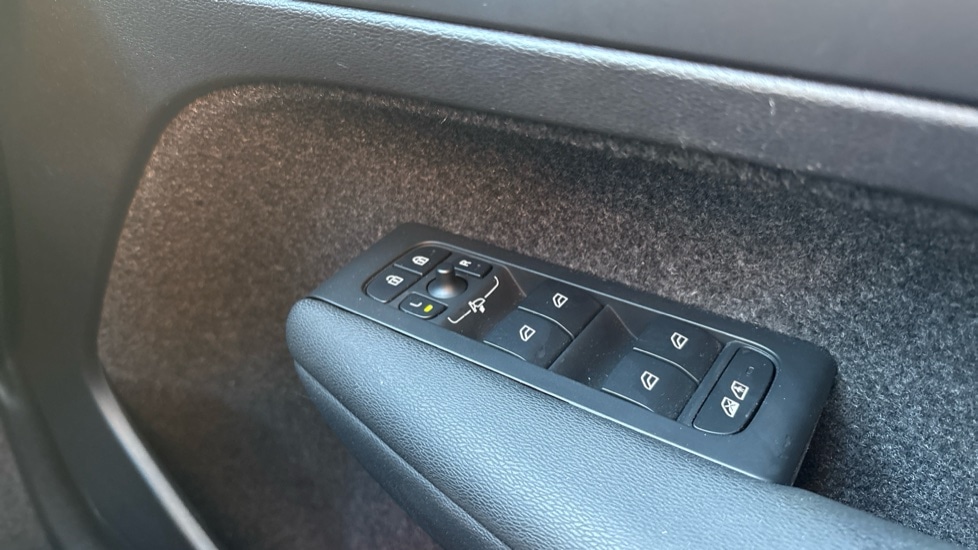 Used Volvo XC40 2024 for sale - 77157746: Photo 23