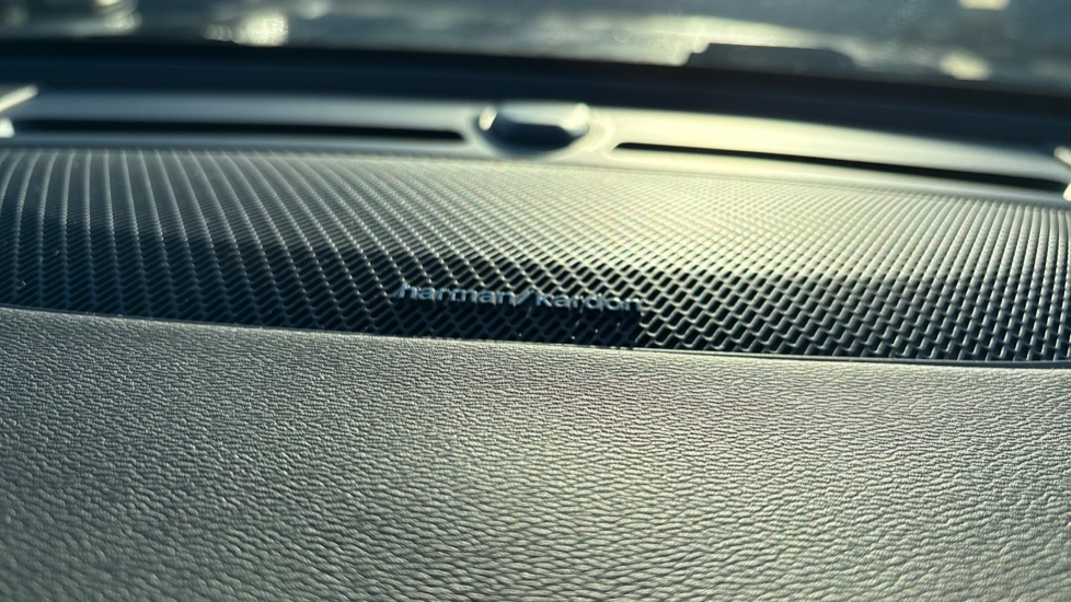 Used Volvo XC40 2024 for sale - 77157746: Photo 24