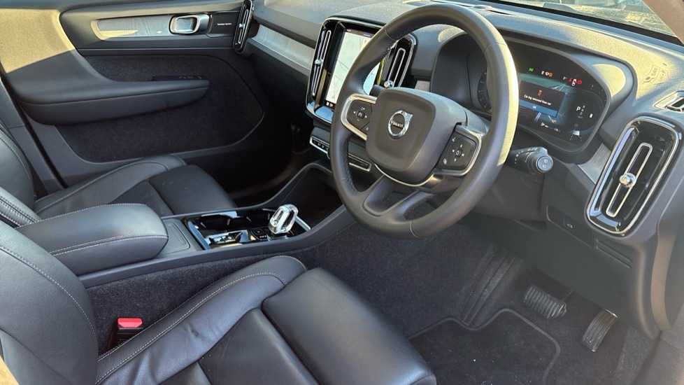 Used Volvo XC40 2024 for sale - 77157746: Photo 4