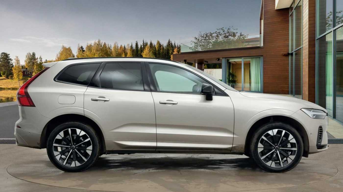 Used Volvo XC60 2025 for sale - 78139296: Photo 2