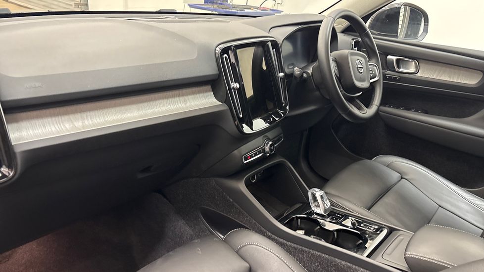 Used Volvo XC40 2025 for sale - 78209728: Photo 6
