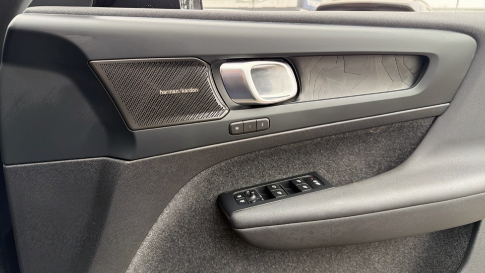 Used Volvo C40 2023 for sale - 77826400: Photo 23