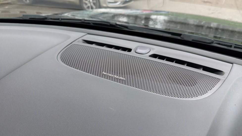 Used Volvo C40 2023 for sale - 77826400: Photo 24