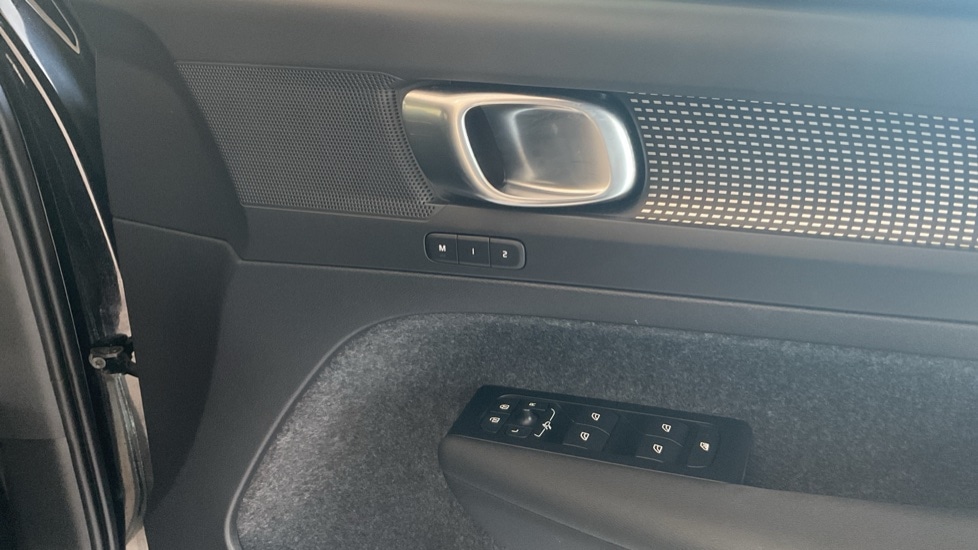 Used Volvo XC40 2021 for sale - 76807368: Photo 22