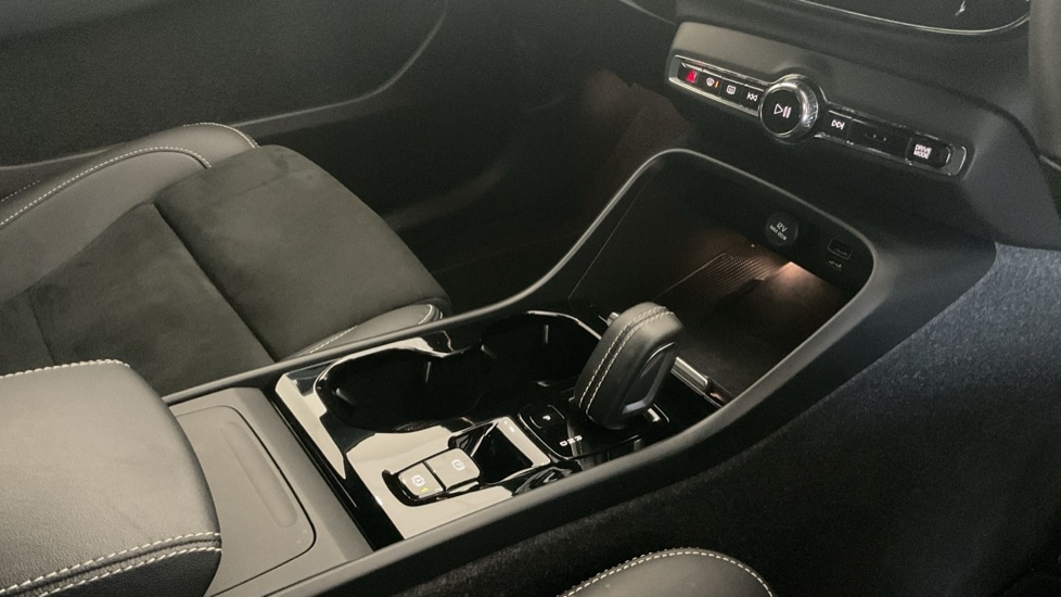 Used Volvo XC40 2021 for sale - 76807368: Photo 24