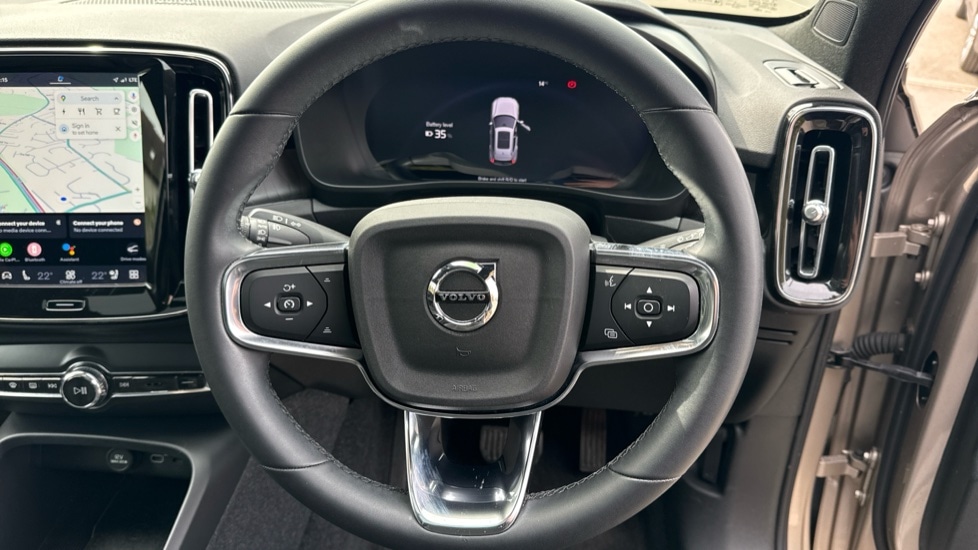 Used Volvo XC40 2023 for sale - 78213067: Photo 10