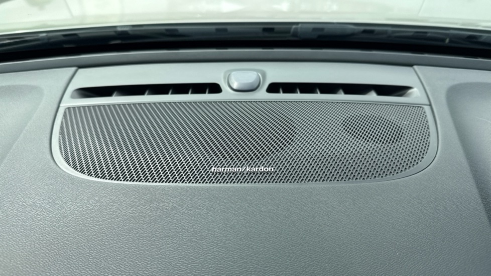 Used Volvo XC40 2023 for sale - 78213067: Photo 22