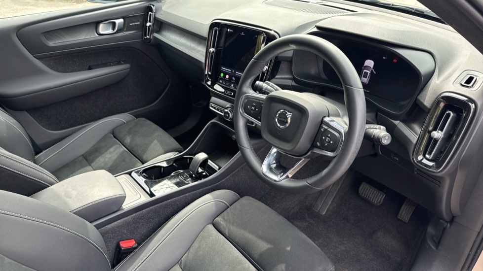 Used Volvo XC40 2023 for sale - 78213067: Photo 4