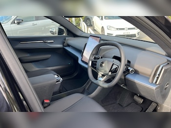 Used Volvo EX30 2025 for sale - 76243311: Photo
