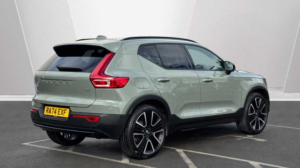 Used Volvo XC40 2025 for sale - 77721526: Photo 2