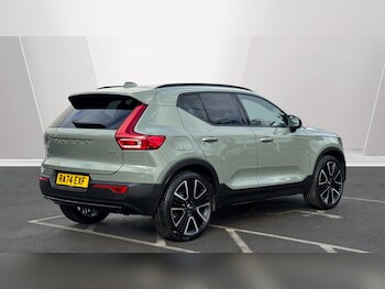 Used Volvo XC40 2025 for sale - 77721526: Photo