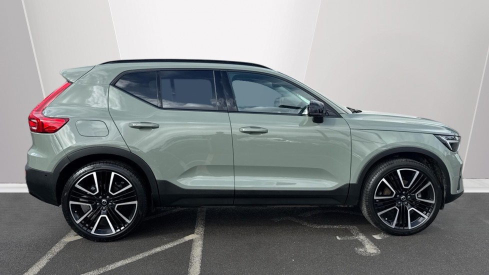 Used Volvo XC40 2025 for sale - 77721526: Photo 3