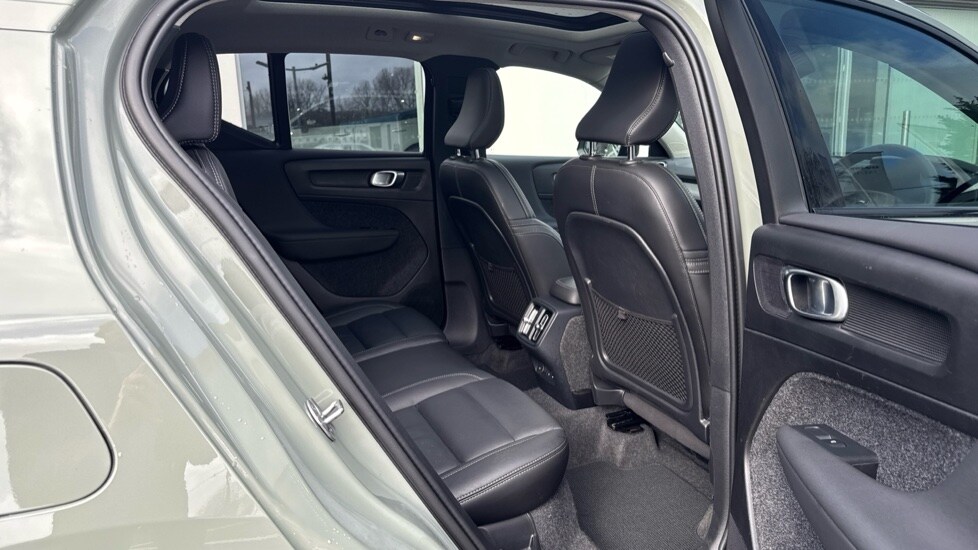 Used Volvo XC40 2025 for sale - 77721526: Photo 6