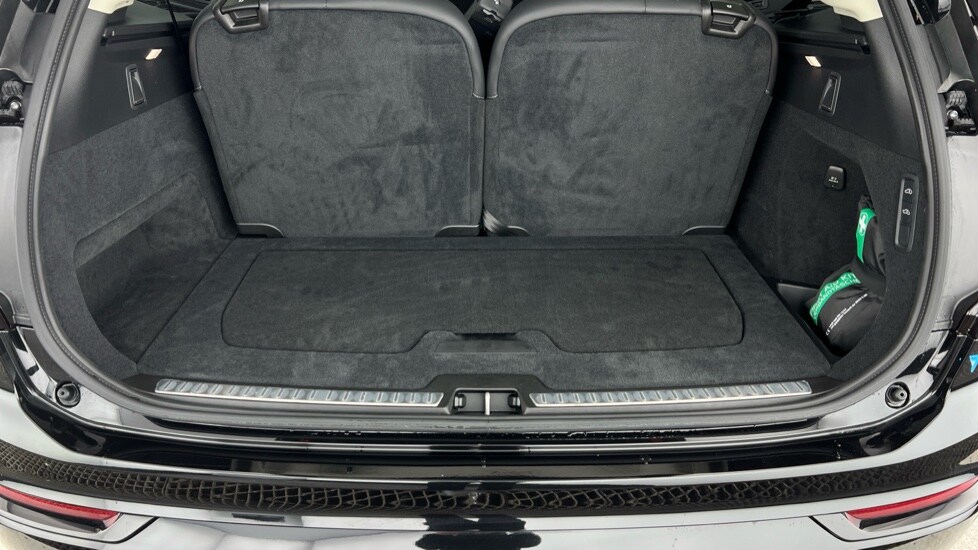 Used Volvo XC90 2025 for sale - 78004913: Photo 5