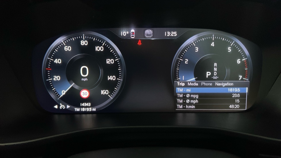 Used Volvo XC40 2021 for sale - 78198644: Photo 9