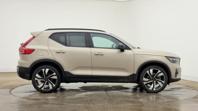 Used Volvo XC40 2025 for sale - 77778989: Photo 2