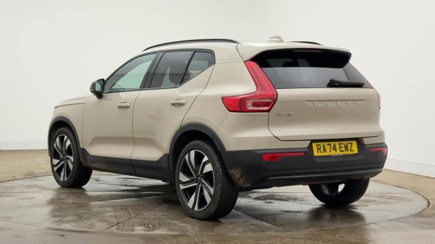 Used Volvo XC40 2025 for sale - 77778989: Photo 3