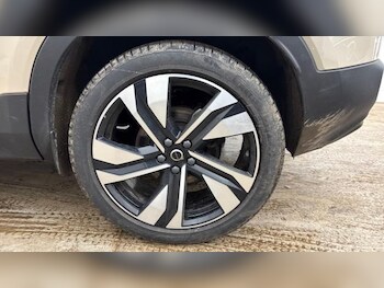 Used Volvo XC40 2025 for sale - 77778989: Photo