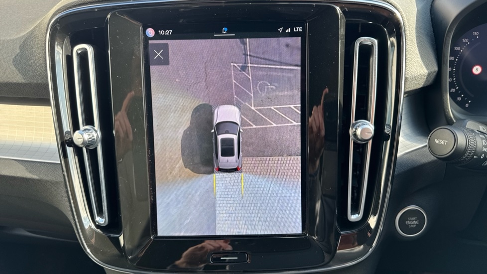 Used Volvo XC40 2023 for sale - 77901501: Photo 18