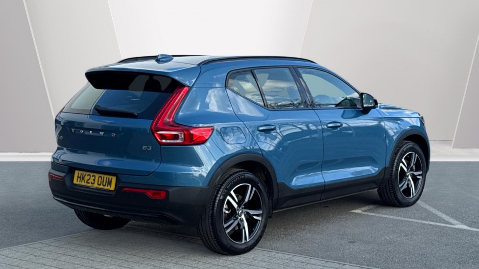 Used Volvo XC40 2023 for sale - 77901501: Photo 2