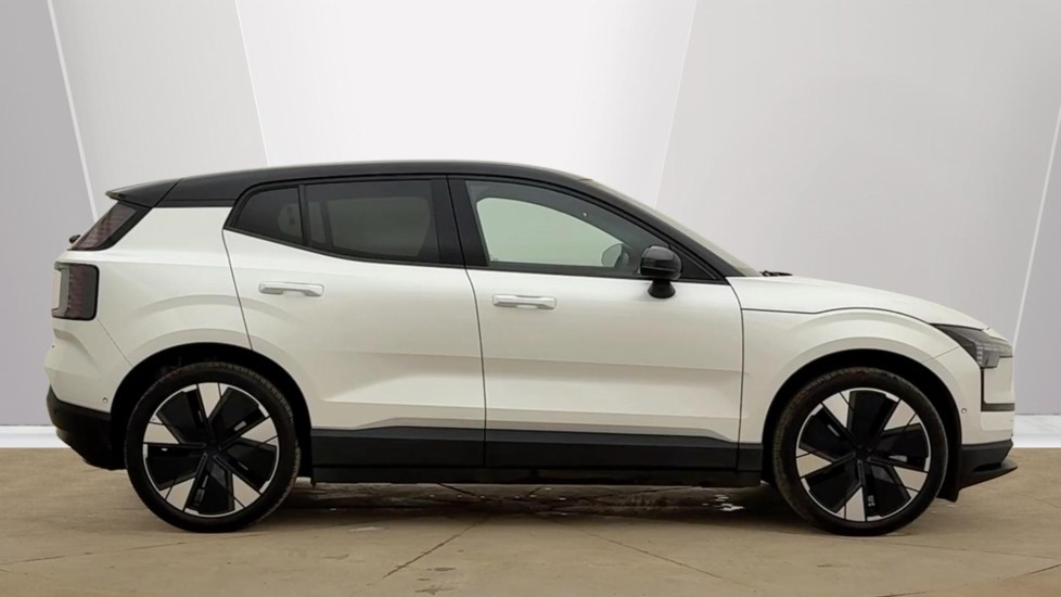 Used Volvo EX30 2025 for sale - 78209754: Photo 2
