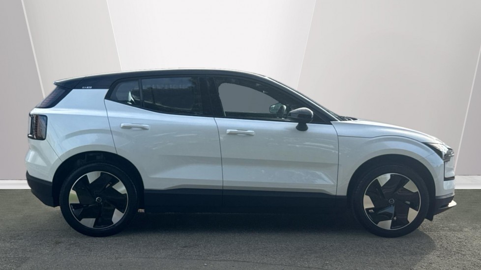 Used Volvo EX30 2025 for sale - 76679571: Photo 3