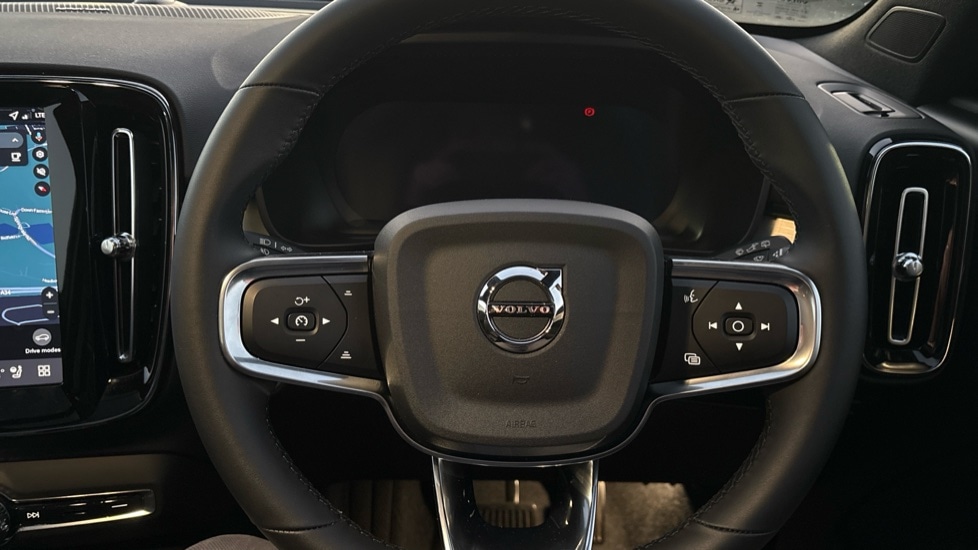 Used Volvo XC40 2025 for sale - 77151946: Photo 10