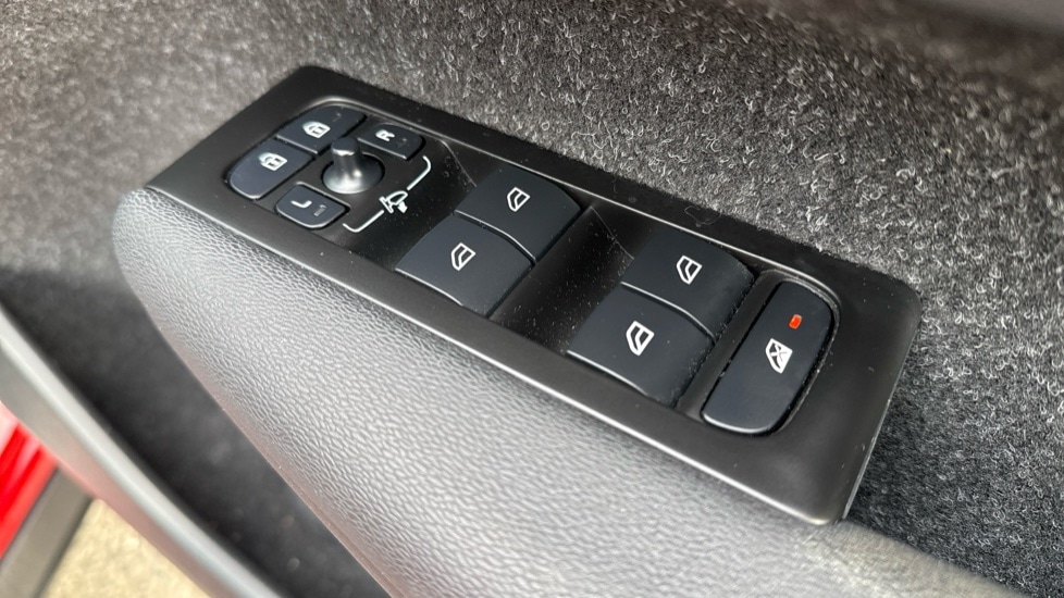 Used Volvo XC40 2021 for sale - 76722655: Photo 23