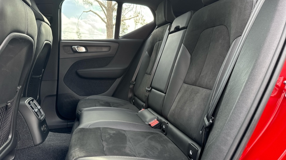 Used Volvo XC40 2021 for sale - 76722655: Photo 6