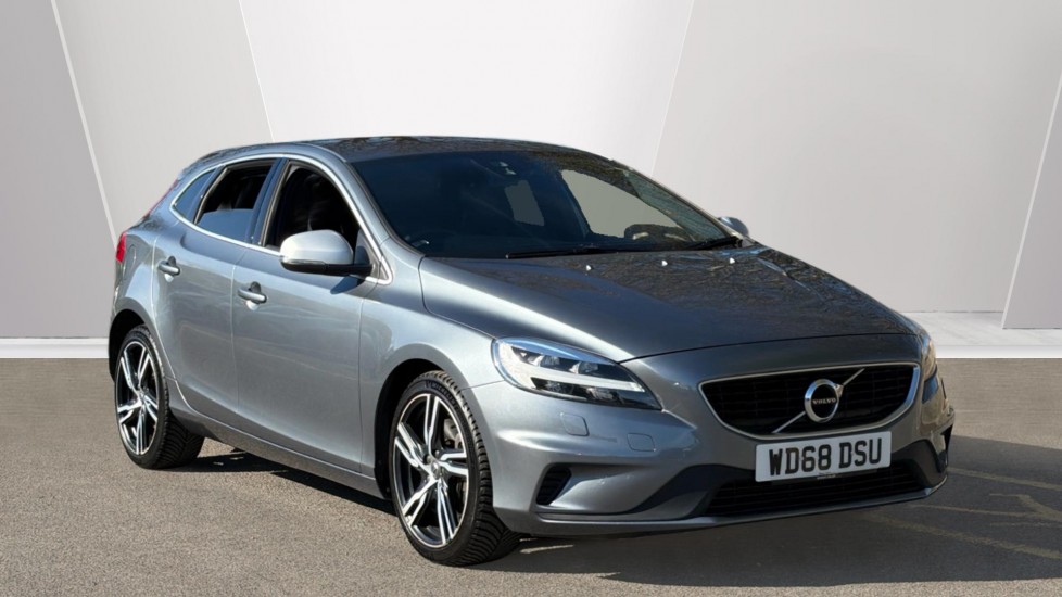 Used Volvo V40 2018 for sale - 78198639: Photo 1