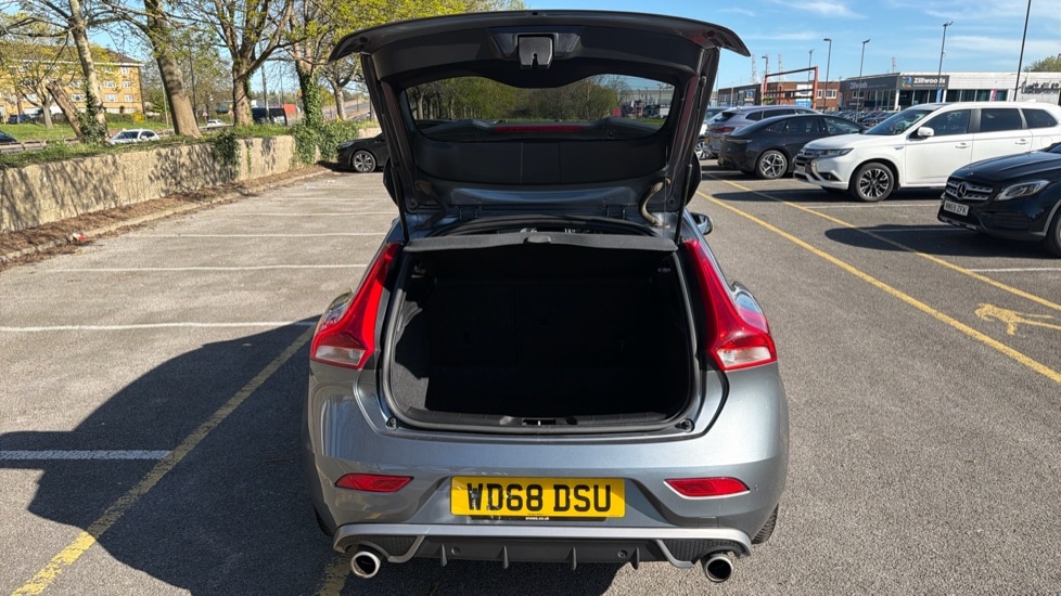 Used Volvo V40 2018 for sale - 78198639: Photo 13