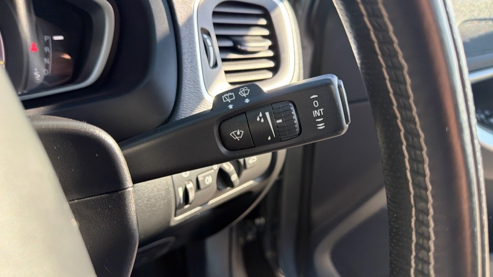 Used Volvo V40 2018 for sale - 78198639: Photo 19