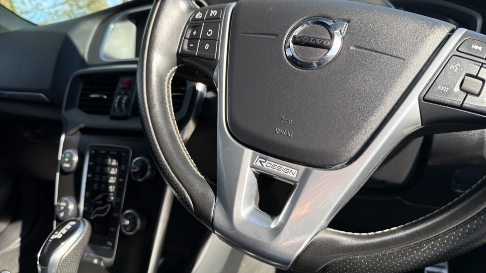 Used Volvo V40 2018 for sale - 78198639: Photo 24