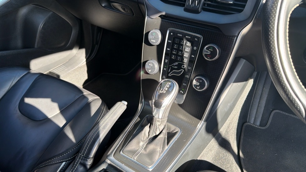 Used Volvo V40 2018 for sale - 78198639: Photo 25