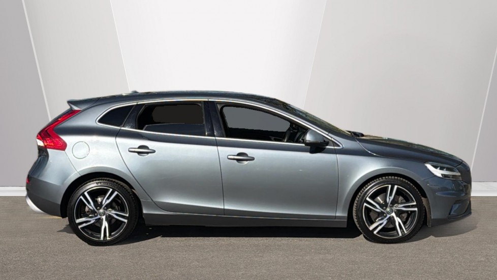 Used Volvo V40 2018 for sale - 78198639: Photo 3