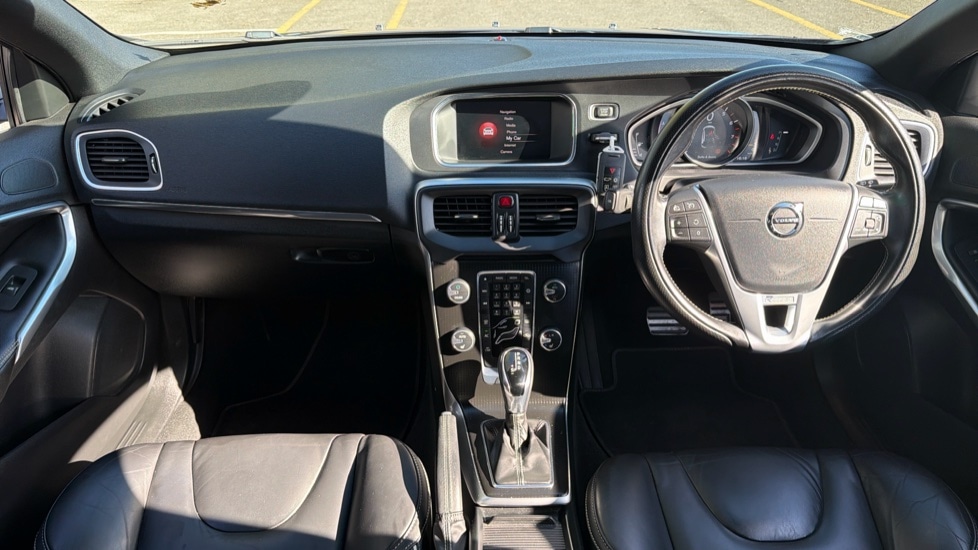 Used Volvo V40 2018 for sale - 78198639: Photo 8