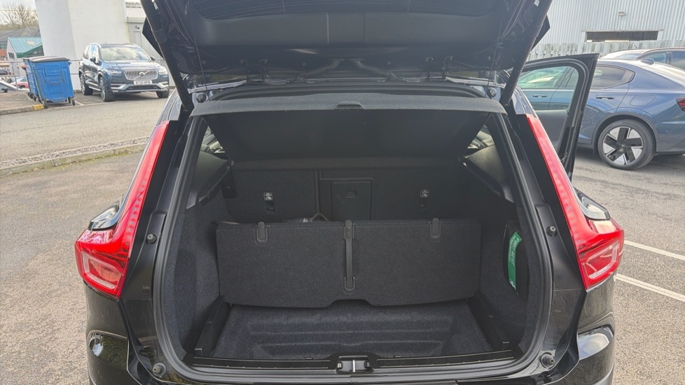 Used Volvo XC40 2023 for sale - 77277512: Photo 13