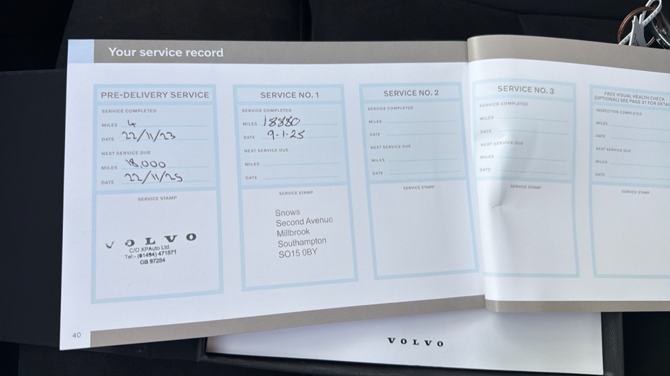 Used Volvo XC40 2023 for sale - 77277512: Photo 14