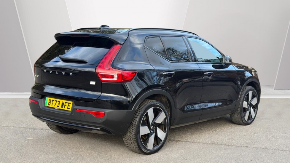 Used Volvo XC40 2023 for sale - 77277512: Photo 2