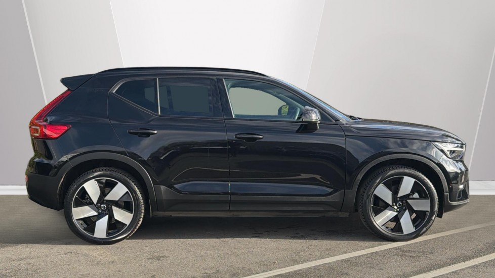 Used Volvo XC40 2023 for sale - 77277512: Photo 3