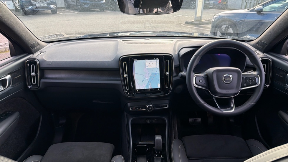 Used Volvo XC40 2023 for sale - 77277512: Photo 5