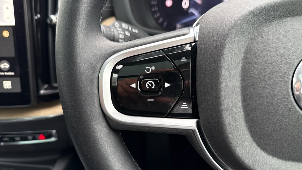 Used Volvo XC60 2025 for sale - 78140369: Photo 19