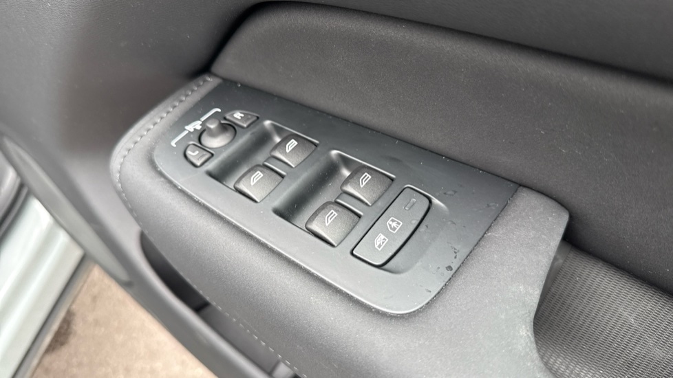 Used Volvo XC60 2025 for sale - 78140369: Photo 22